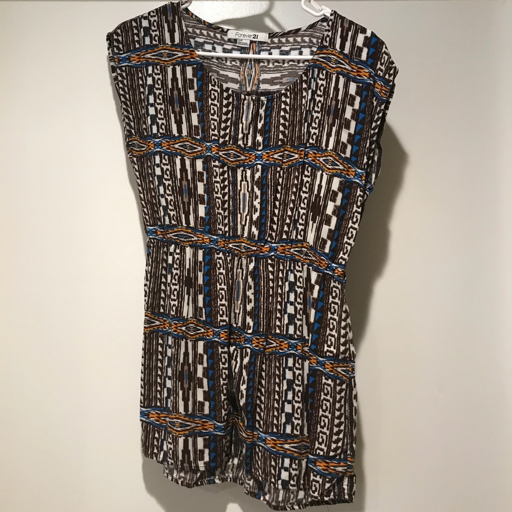Forever 21 patterned top